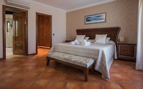 Caserío de Aljibillos 5 hab 8 camas 4 baños
